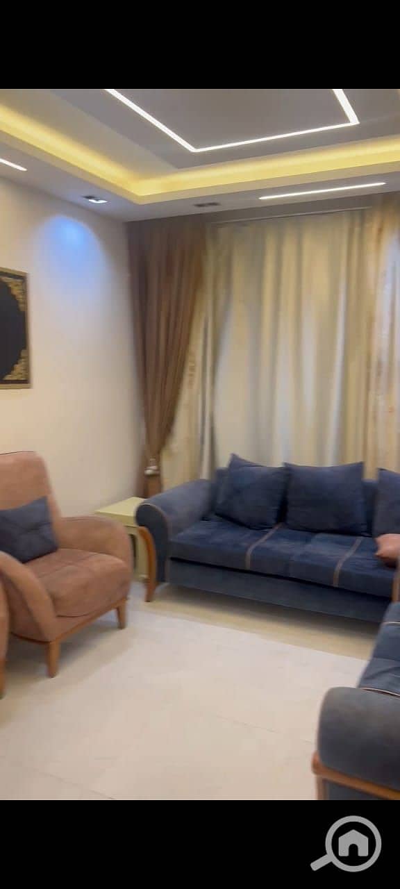 3 b5e179e5-d737-499e-9df1-a6d146f04d52. jpeg