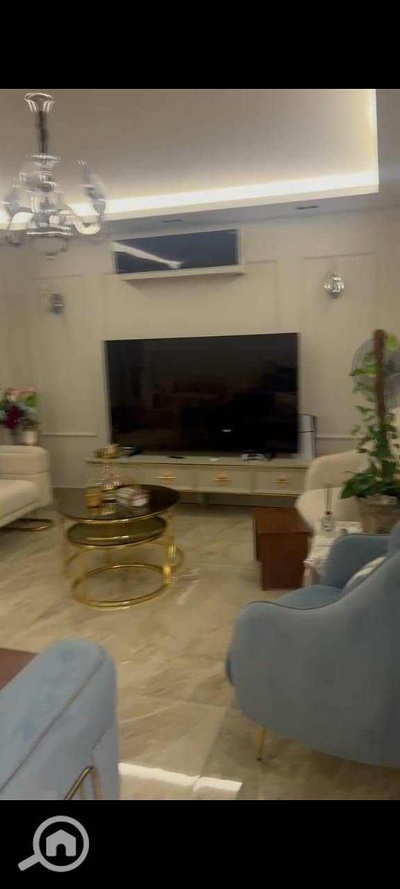 5 519d9a73-ab6f-4410-acb6-7824a8128dee. jpeg