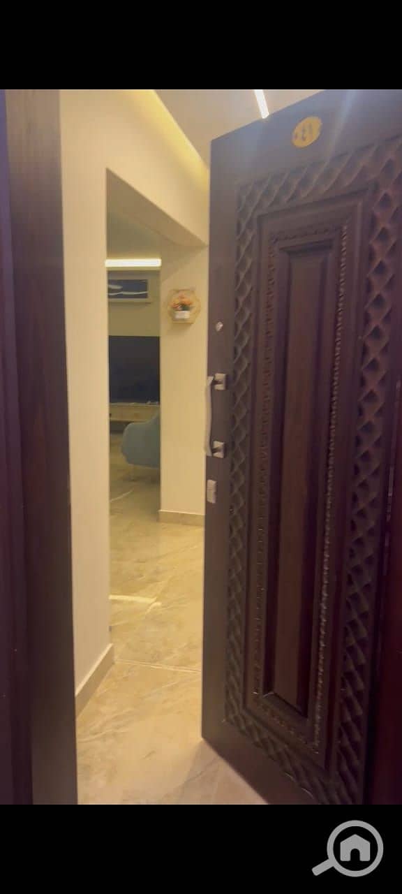 6 863b6565-bce1-423b-9b3e-bd155bc51fba. jpeg