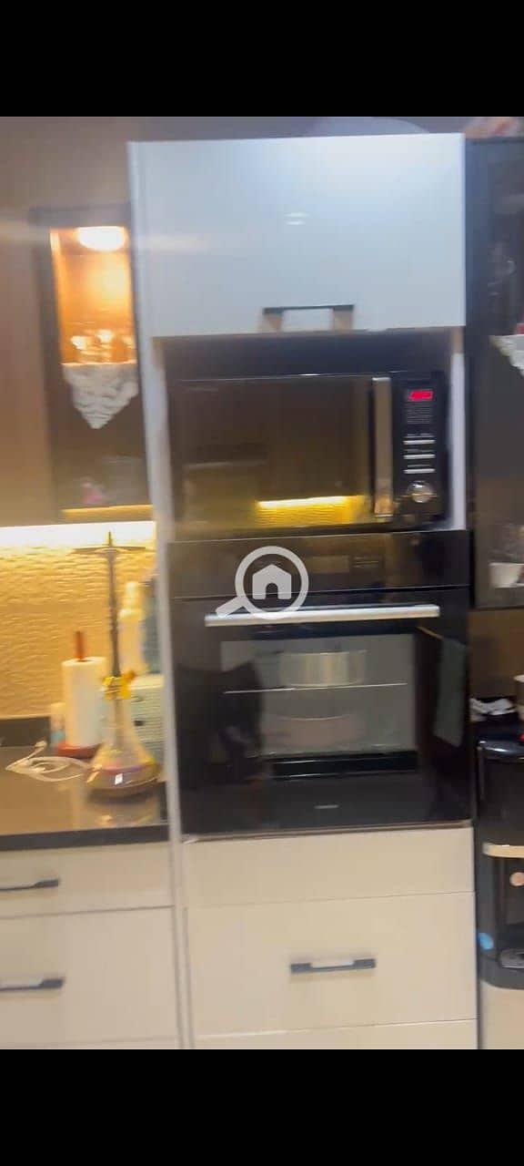 9 4b8d25d3-8014-4914-b95f-a4615d90c1c5. jpeg