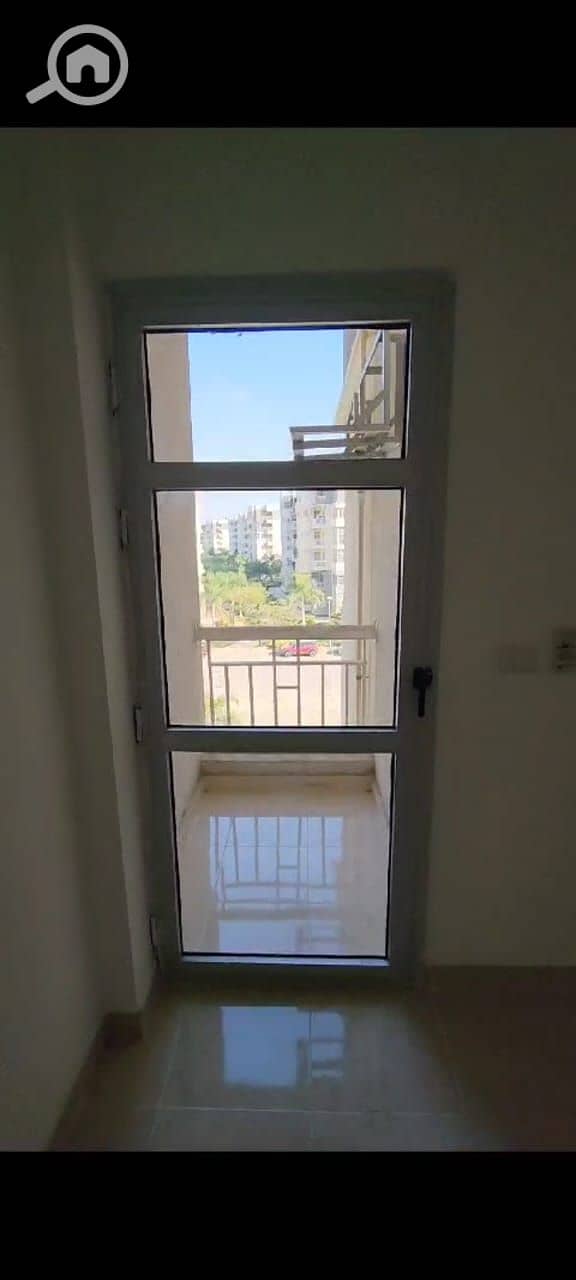 8 66971a2a-9329-41e6-a9b6-c568df3e6411. jpeg