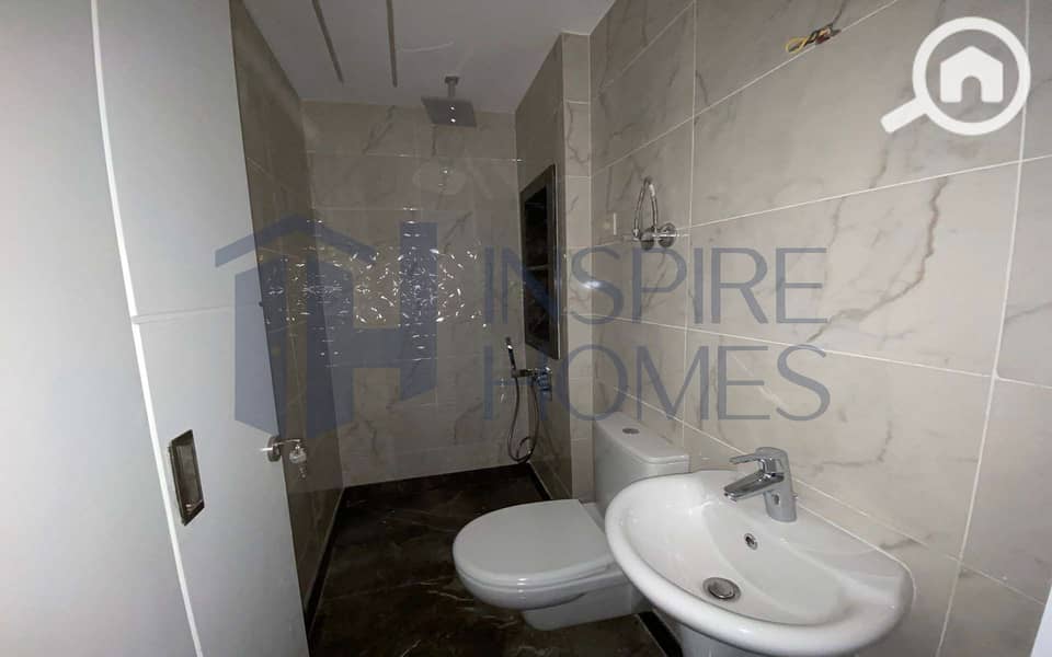 11 WhatsApp Image 2025-12-01 at 13.57. 15 (3). jpg