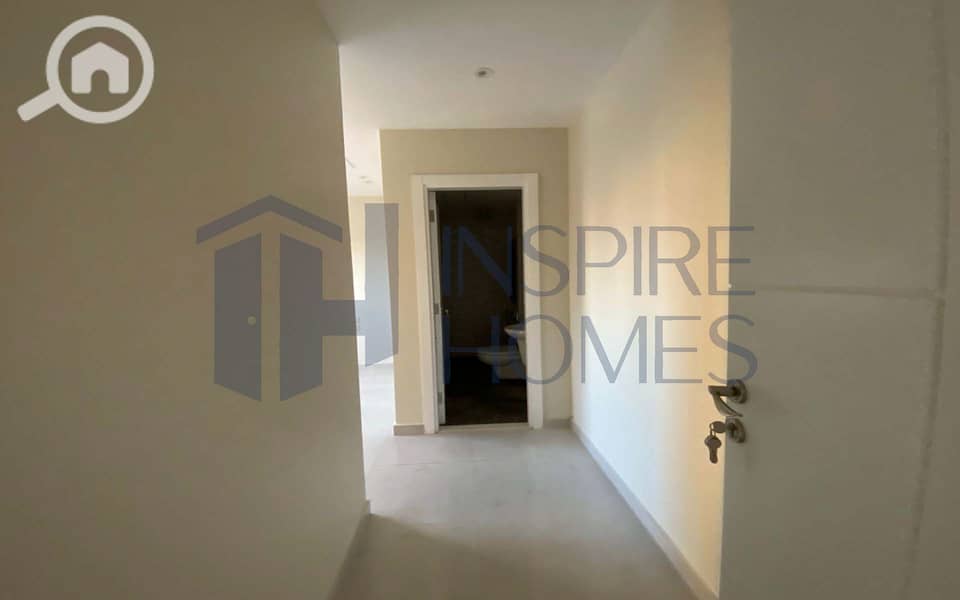 12 WhatsApp Image 2025-12-01 at 13.57. 15. jpg