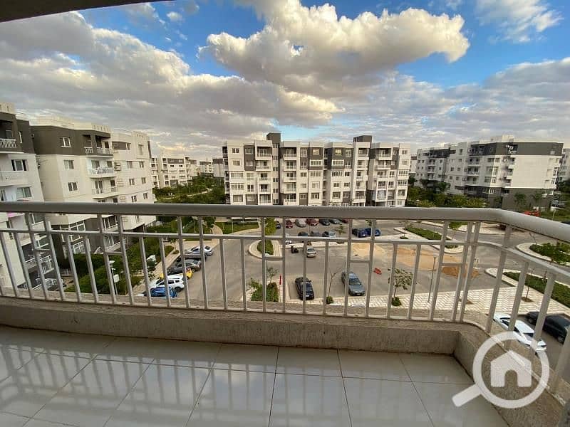 10 WhatsApp Image 2025-11-24 at 1.26. 06 PM. jpg