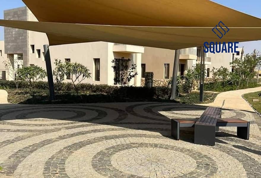 4 0eed3845-9b49-4760-9c0e-e3625550bad6. jpg