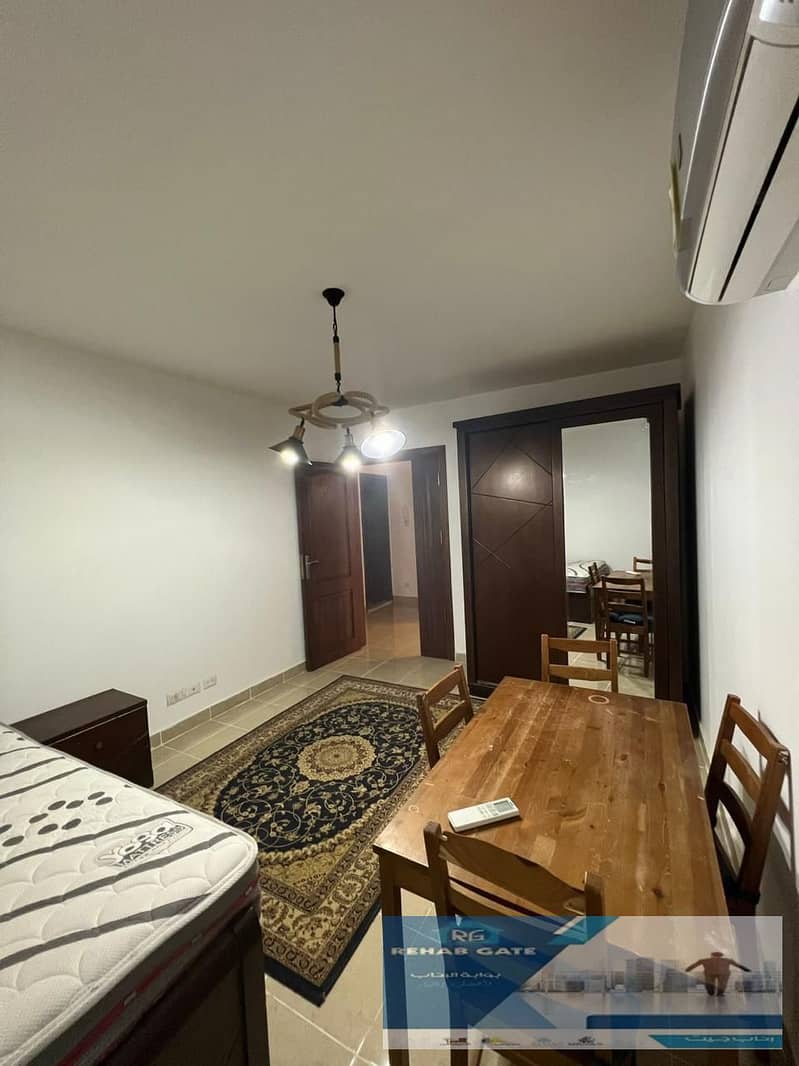 5 d93320cf-1590-4116-81be-ecb5cbb349d0. jpg