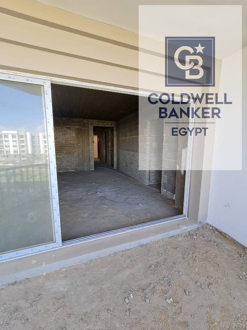 10 14a8109f-cb06-4b33-94a1-2d2257a97c06. jpeg