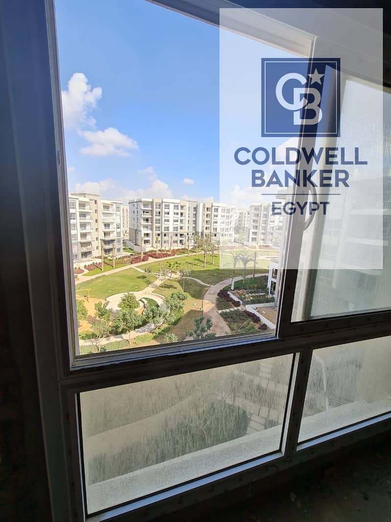 24 dfe5e50a-f519-44c7-9bc0-994bf4040733. jpeg