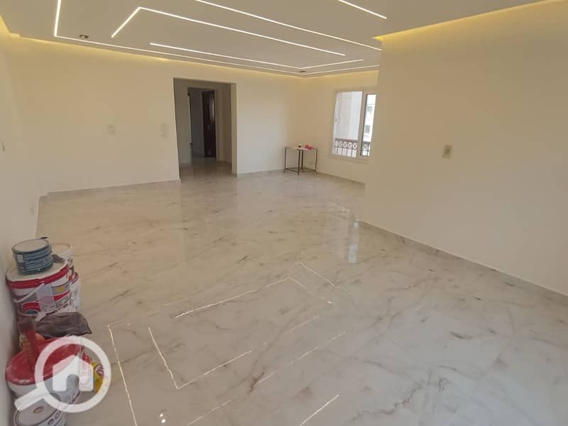 2 f472941d-0e2e-4a36-bd96-737992a4c0ca. jpeg