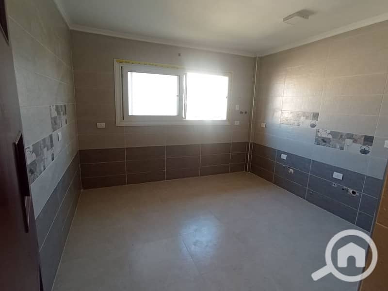 8 b63c6b82-db32-4019-8305-0abdb9af6df6. jpeg