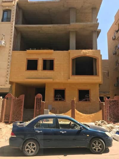 2 Bedroom Flat for Sale in New Cairo, Cairo - شقه دقائق من التسعين