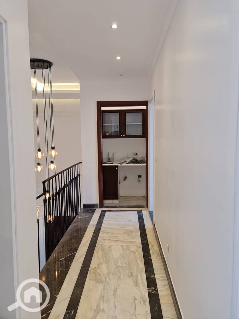 7 6256ba73-7bc7-4b86-a4df-83f81982b420. jpeg