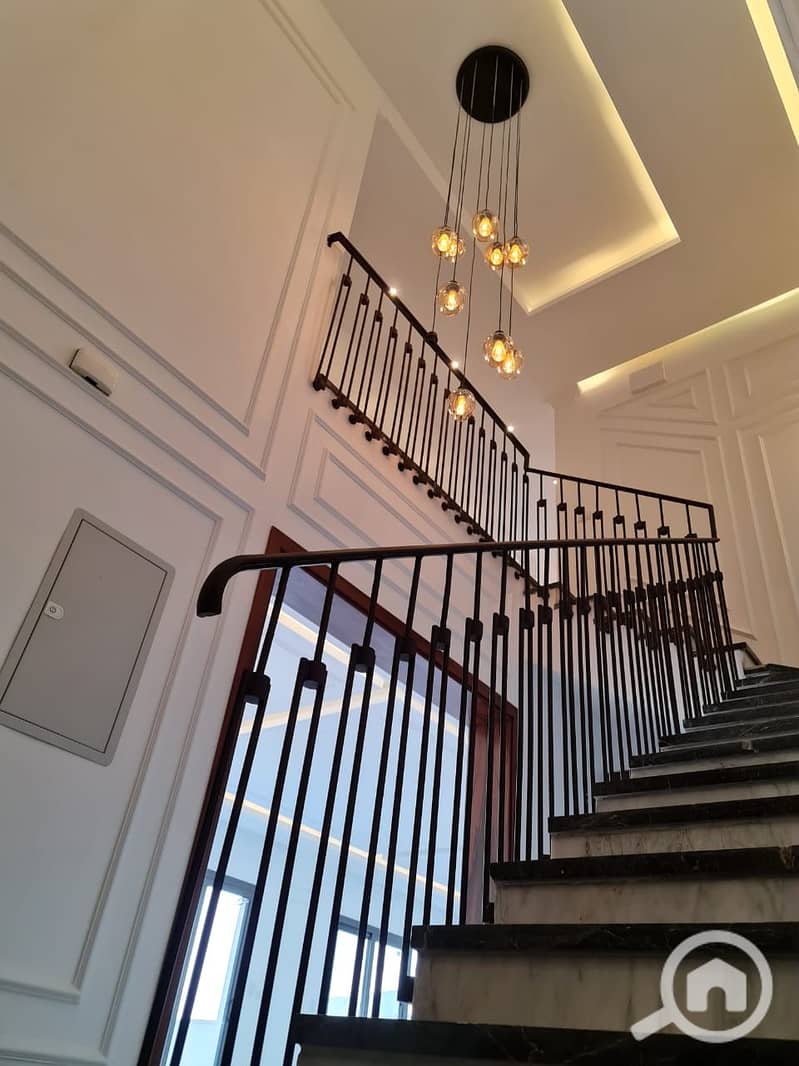 18 3a53462e-bdba-4759-b546-76452f39ee90. jpeg