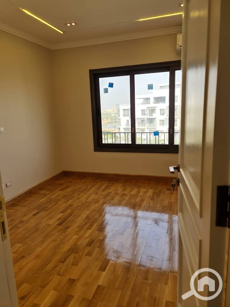 21 ace0588b-fe03-46c9-a7c1-76c0b55a1ded. jpeg