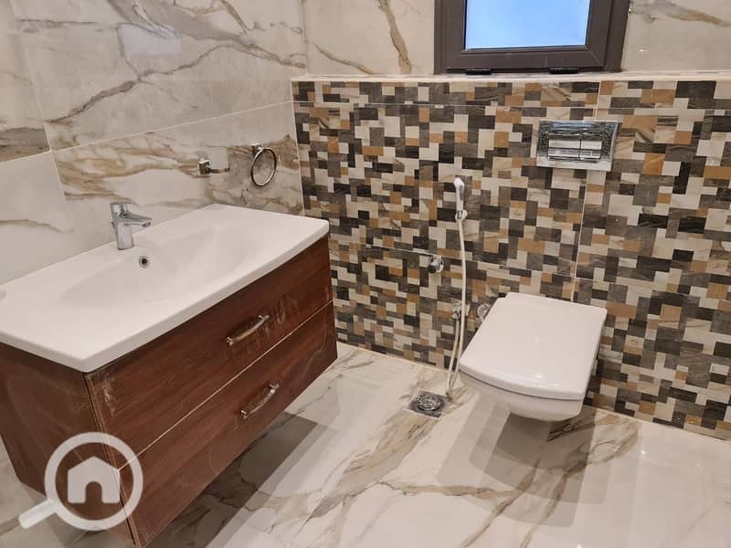 27 1467aa3d-d762-409b-a20d-0d2038a2c98a. jpeg