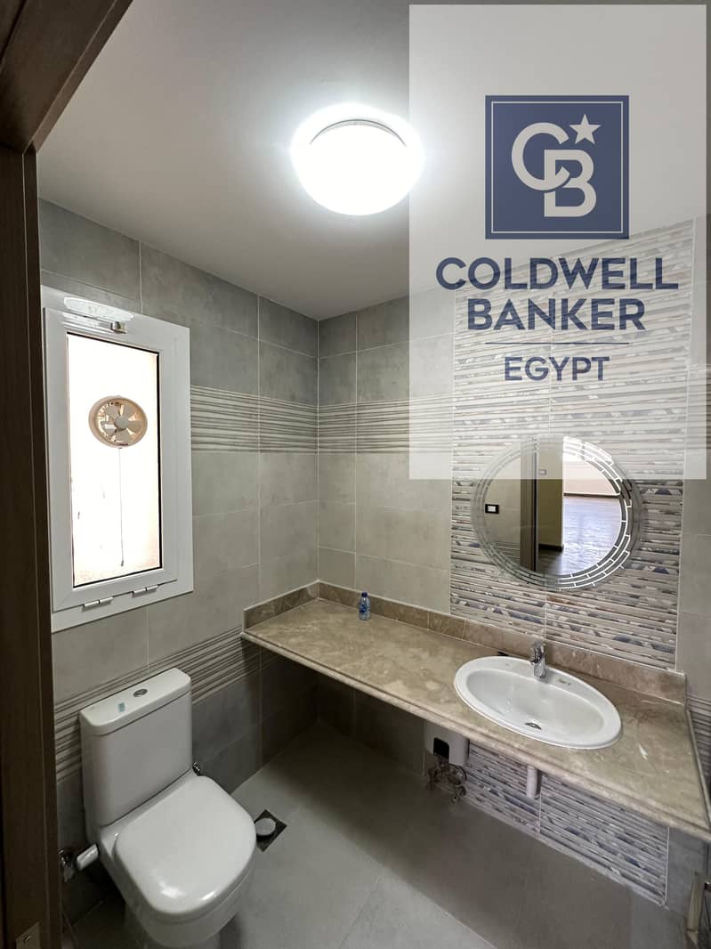 10 df32b0bb-d06f-4549-9f1e-8ec4ff622fd1. jpeg