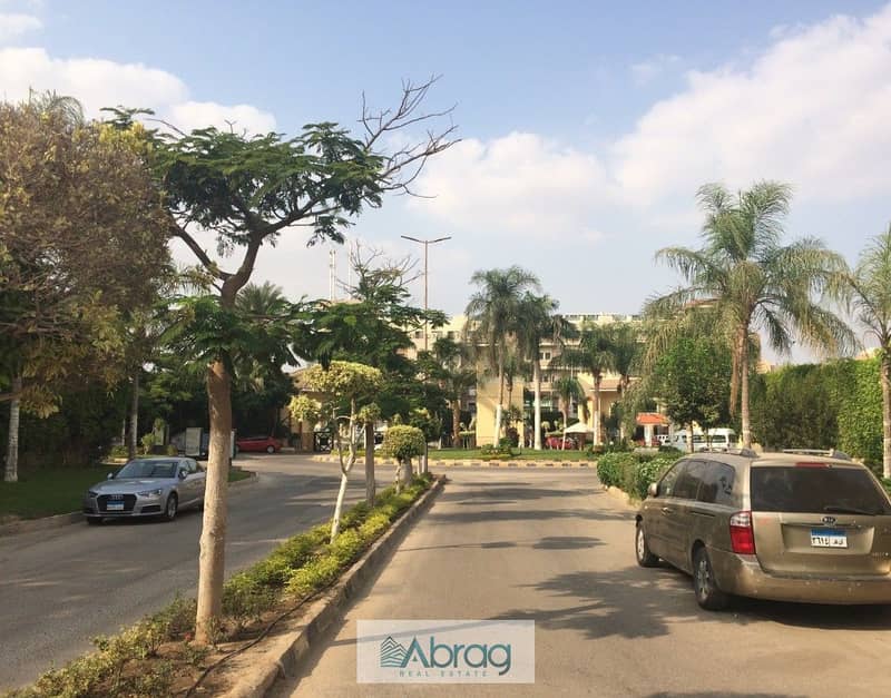 8 b2d68425-60cb-4f76-8afb-9c1a4eca2100. jpg