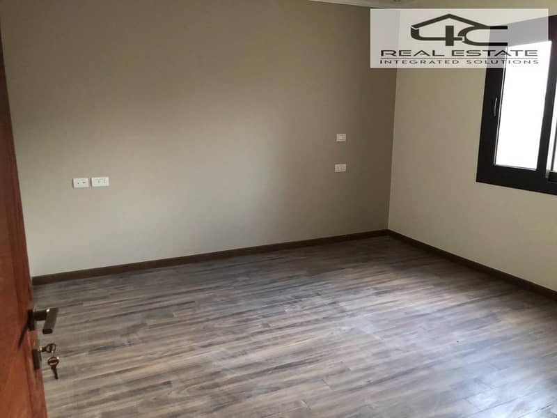 15 WhatsApp Image 2025-12-03 at 16.43. 35. jpeg