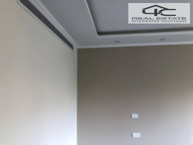 17 WhatsApp Image 2025-12-03 at 16.43. 36 (1). jpeg