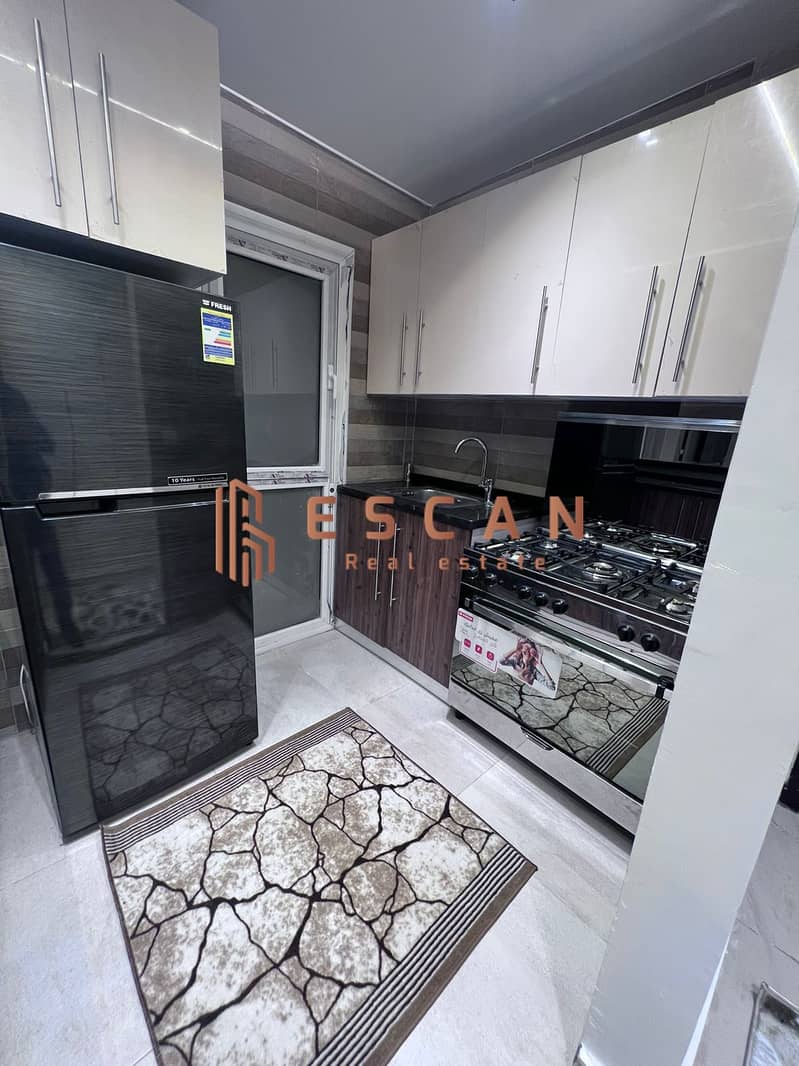 8 312f0749-e073-47e0-9ba2-8949880bec51. jpg