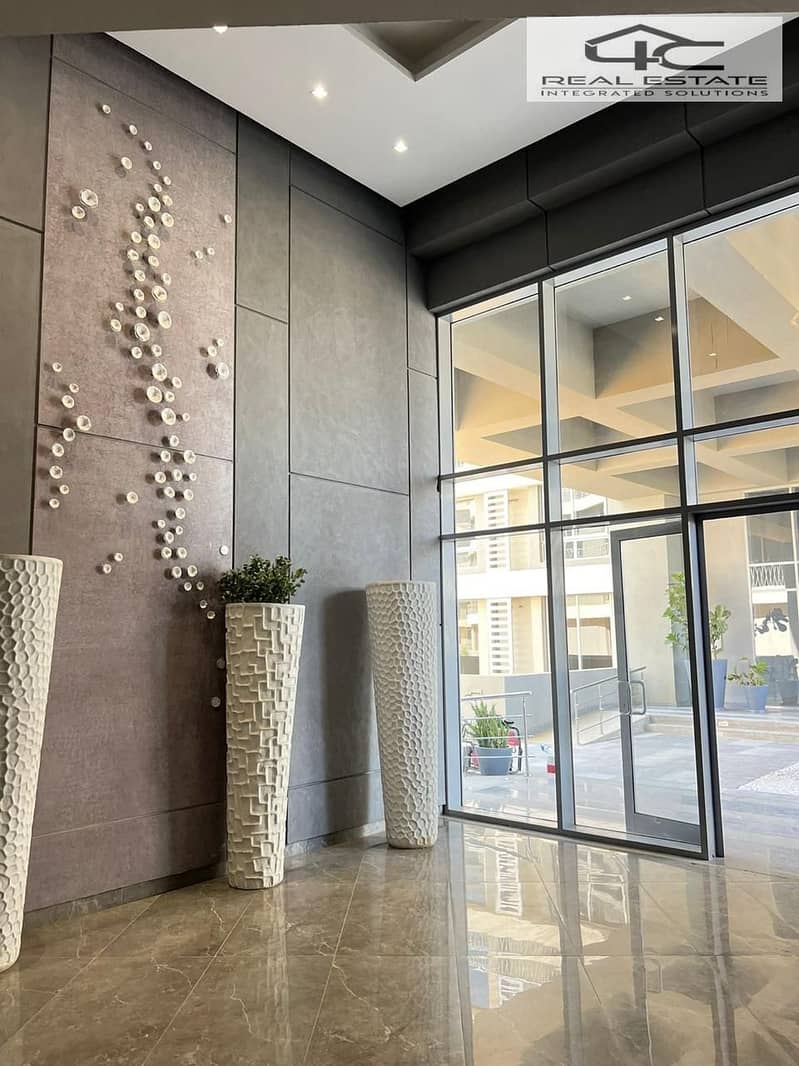 8 1533c6ed-c3dd-472e-8c5f-82ec882344cf. jpg