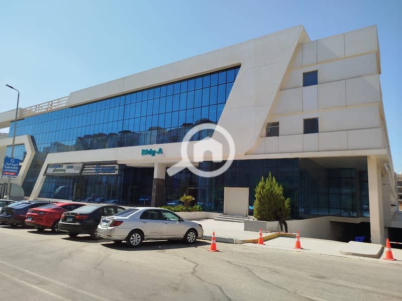 2 WhatsApp Image 2025-12-01 at 19.17. 40_e8cbb8c3. jpg