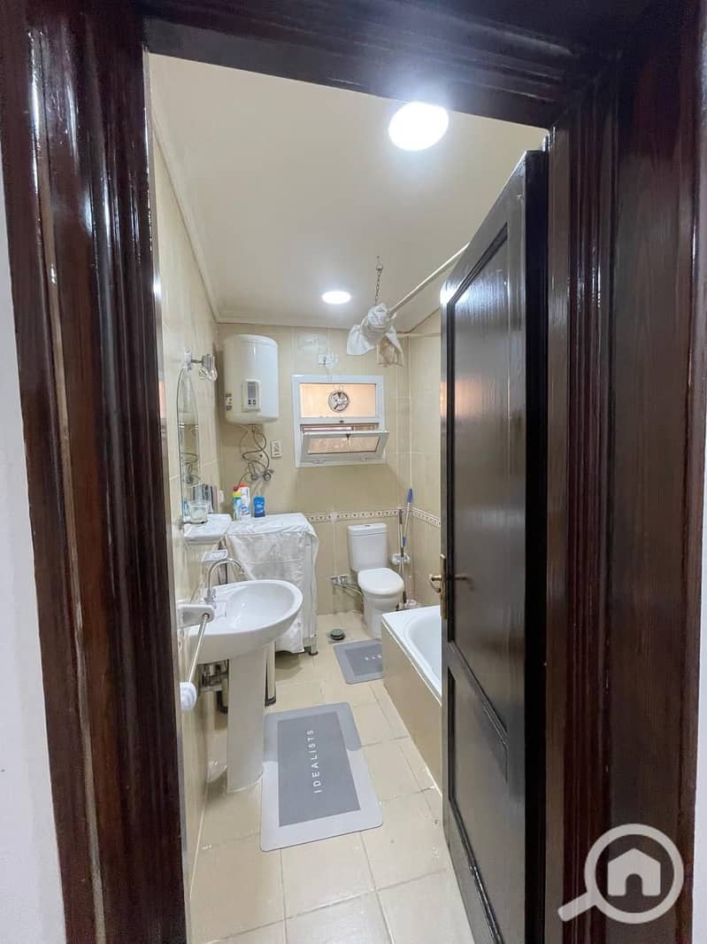 5 8766fda1-4dbe-4551-a8c2-5e41343dd81d. jpg