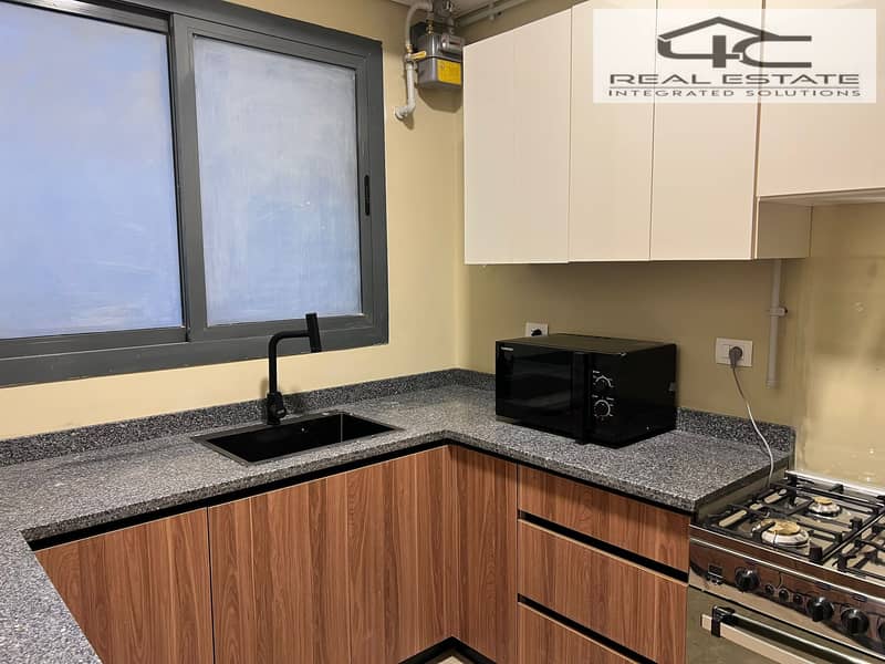 5 WhatsApp Image 2025-12-03 at 14.37. 34 (1). jpeg