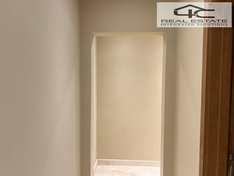 16 WhatsApp Image 2025-12-03 at 14.37. 40. jpeg