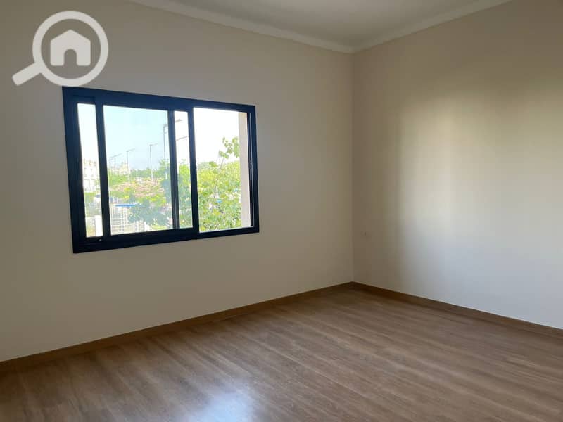 6 WhatsApp Image 2025-11-15 at 1.46. 39 PM. jpeg