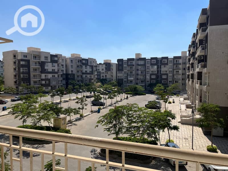 10 e9d20553-2441-42cf-a579-da158c4e7259. jpg