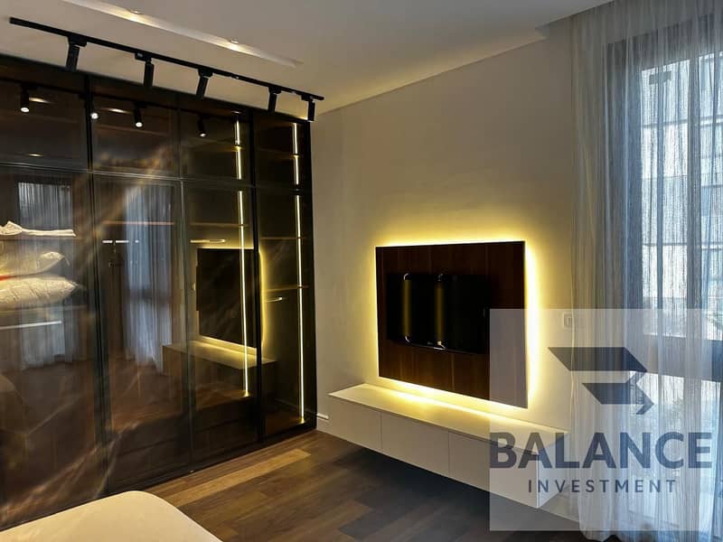 8 e0c38ae5-2757-4e3d-b46e-598834725ace. jpg