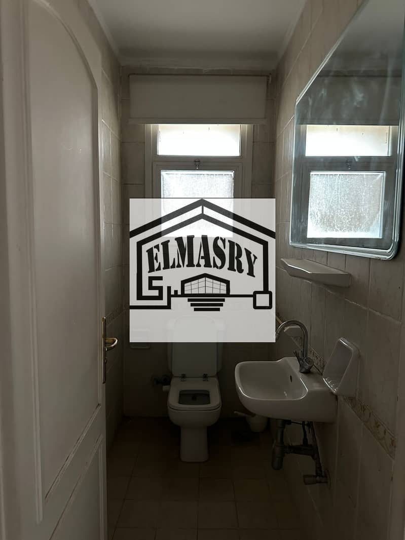 13 56a7a34f-0276-41ce-9676-5b8947a07476. jpg