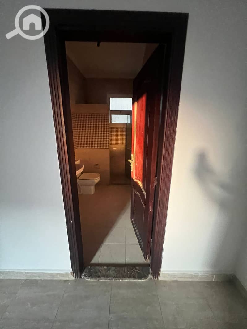 10 IMG-20251201-WA0300. jpg