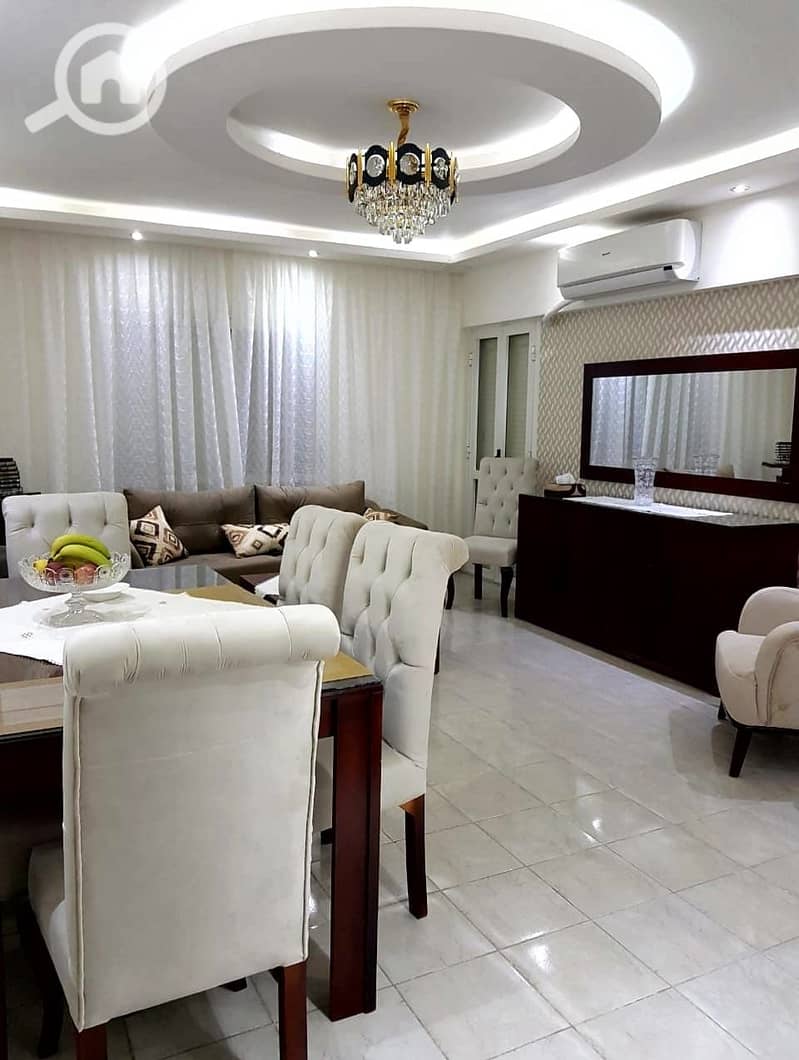 4 b6b4445c-8d49-498d-8e8e-beaefb6f52b0. jpeg