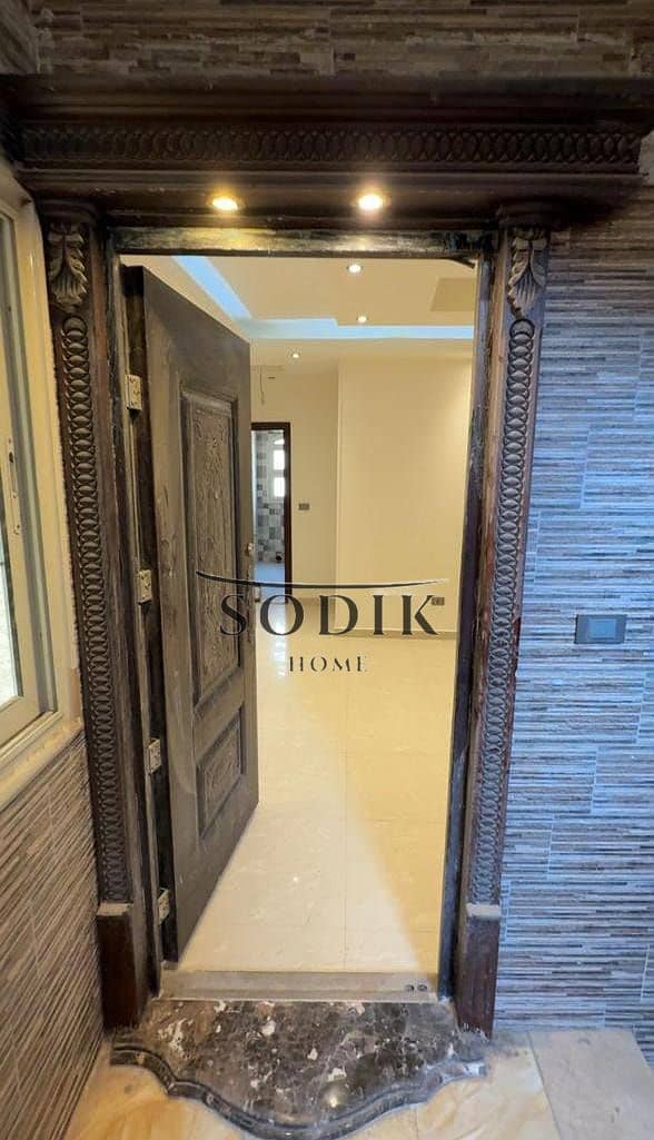 3 ee07c200-6905-4615-9ea5-0ead9a2be8d8. jpg