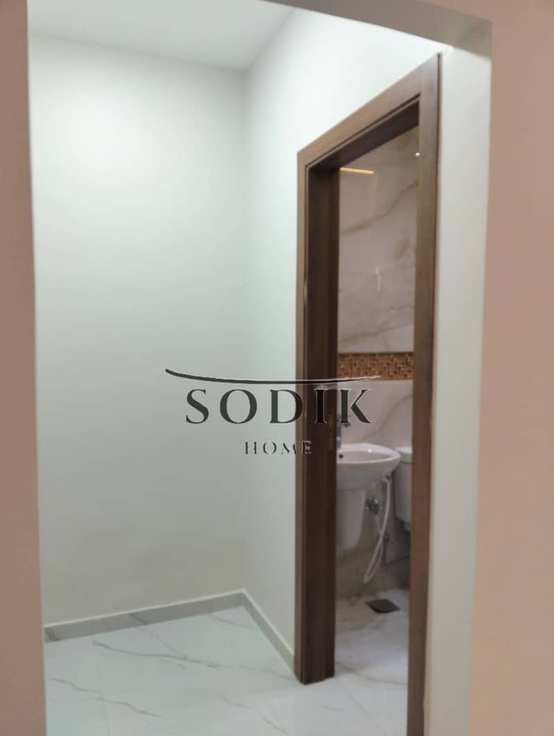 9 WhatsApp Image 2025-08-15 at 6.19. 12 PM (1). jpeg