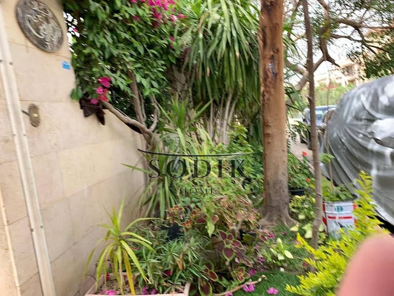 9 958e4a2e-1b1d-4b14-91d0-fd3770ee59d5. jpg