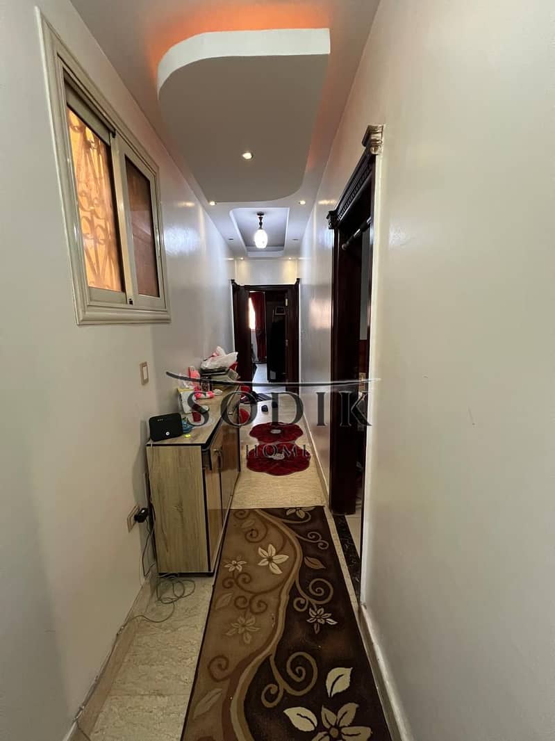 5 2b606003-ab2b-41b6-8888-81569d7ad956. jpg