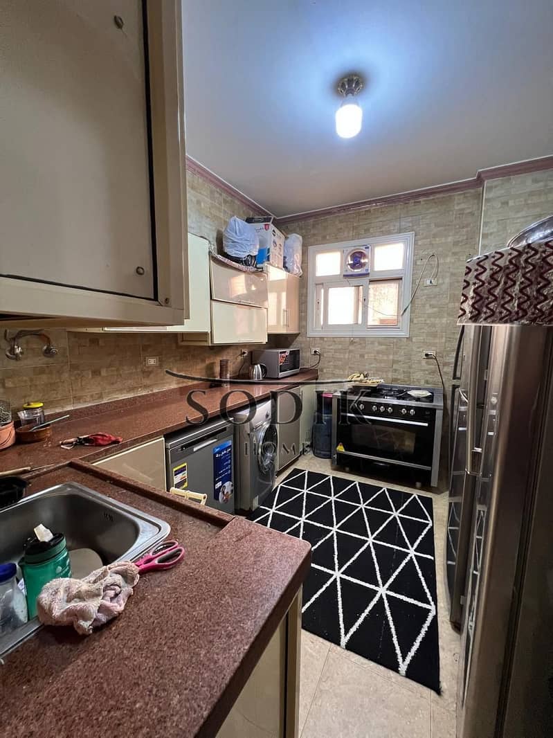 10 a923570d-14a5-440f-b04f-70f6f5b8de43. jpg