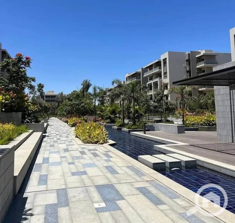 10 WhatsApp Image 2025-03-01 at 2.30. 50 PM. jpeg