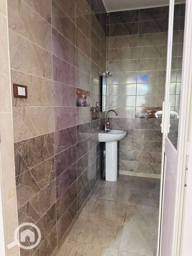 10 WhatsApp Image 2025-12-03 at 5.20. 54 PM. jpeg