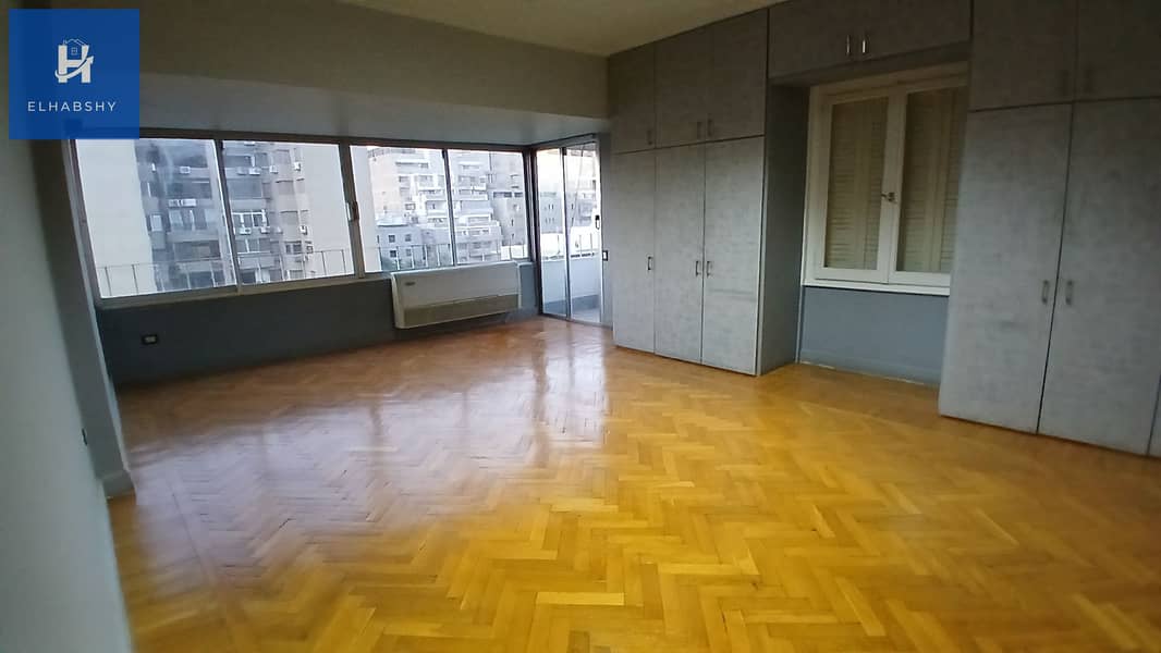 5 شقة للبيع في الدقى 290م فى شارع فينى الرئيسى و كأنك فى الزمالك ( تشطيب مجدد ) .  (5). jpg