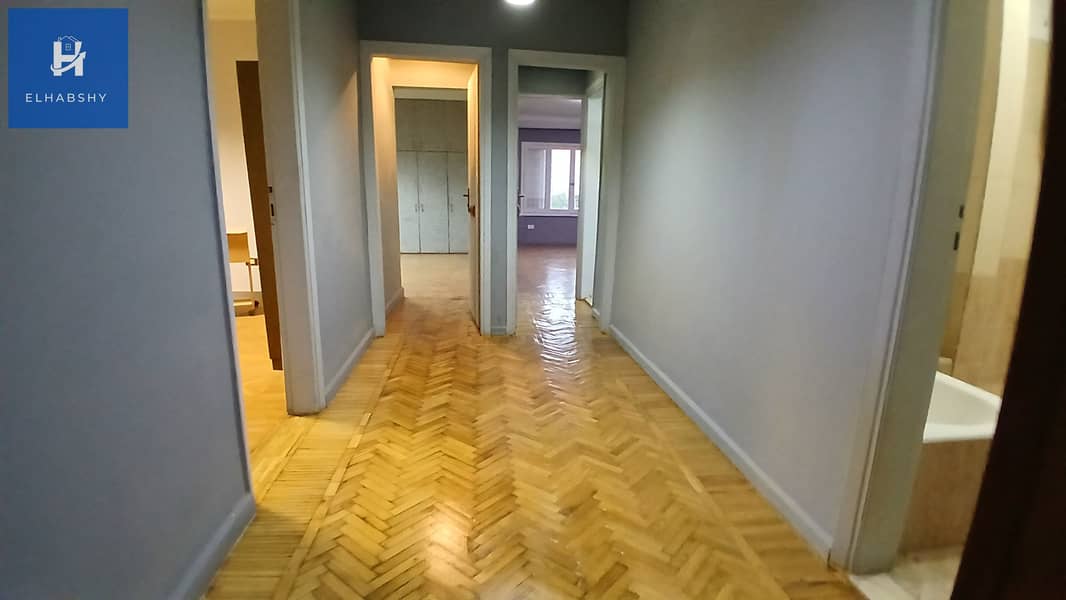 10 شقة للبيع في الدقى 290م فى شارع فينى الرئيسى و كأنك فى الزمالك ( تشطيب مجدد ) .  (10). jpg