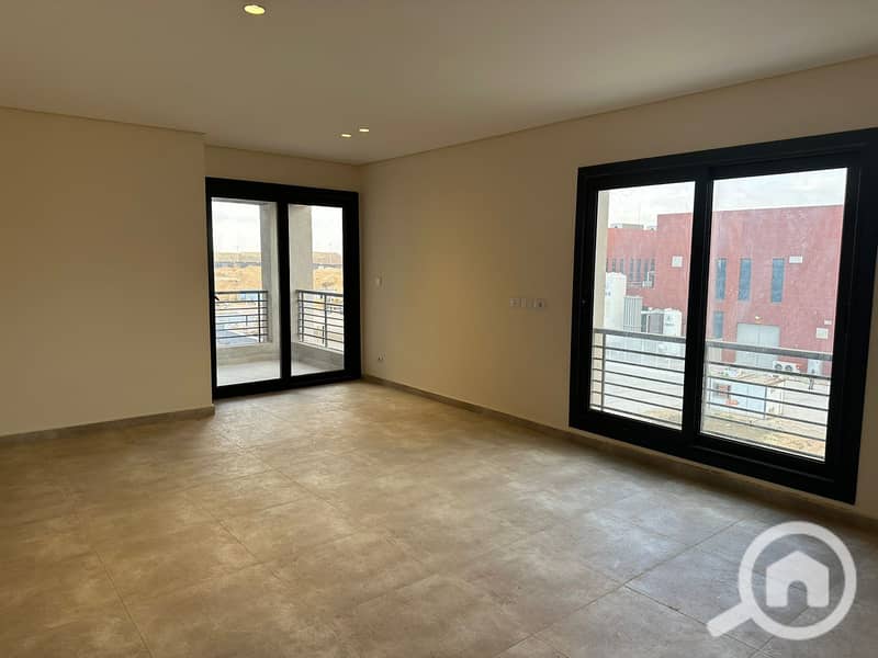 11 WhatsApp Image 2025-10-06 at 6.55. 17 PM (1). jpeg