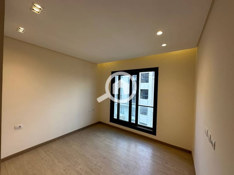 12 WhatsApp Image 2025-10-06 at 6.55. 17 PM (2). jpeg