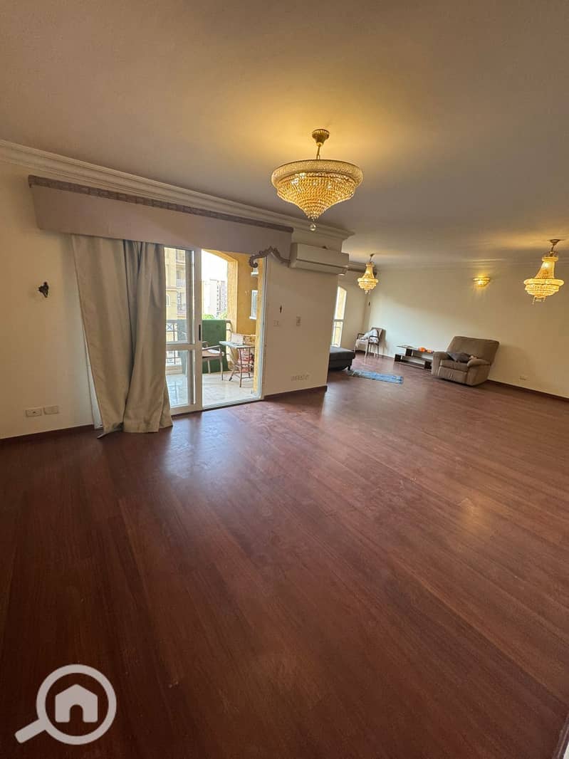 8 fccff9b5-4baa-4042-a114-e4a23f4a80c9. jpg