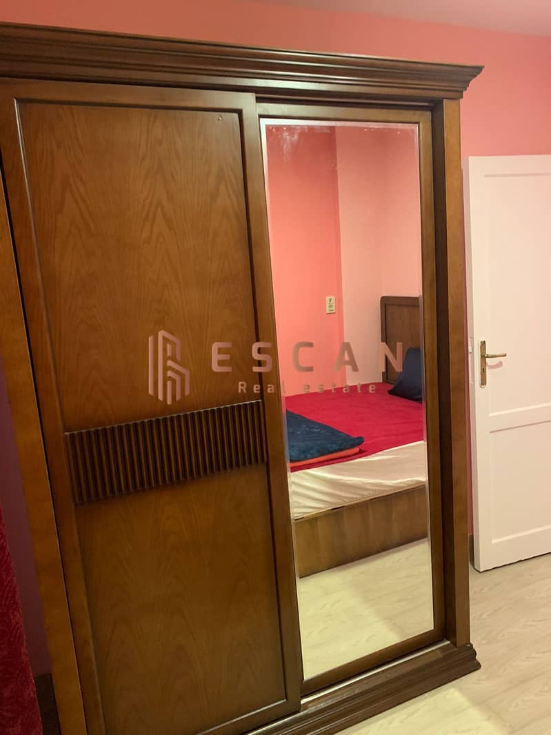 6 7ea4006c-c046-406c-af86-112769a57759. jpg