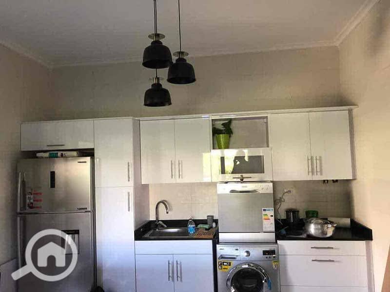 12 531519b2-d65b-45d3-8b7b-b55d71c24275. jpg