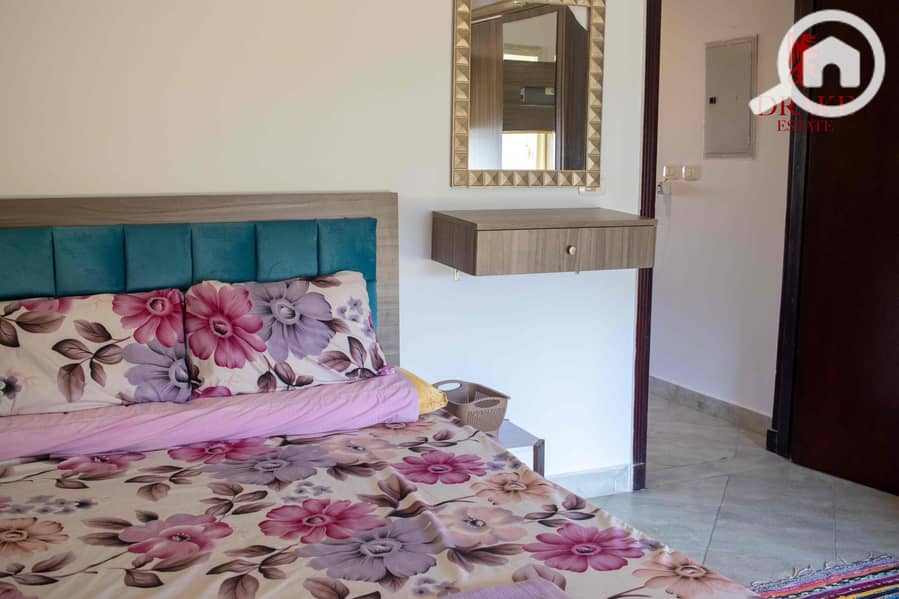 24 960ba9e3-8ba6-4afd-a6e3-d9b5c2939609. jpg